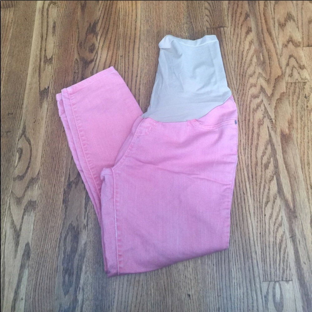 Pink maternity capris